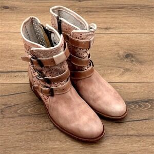 Sbicca Annex Women's Size 8 Distressed Rose Tan Leather Buckle Ankle Booties